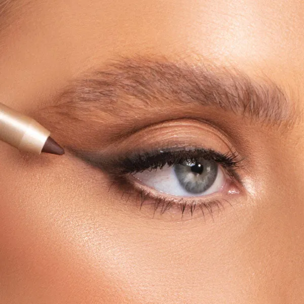 Brown Eyeliner - Like A Boss  | Silk x Fernando Hervas