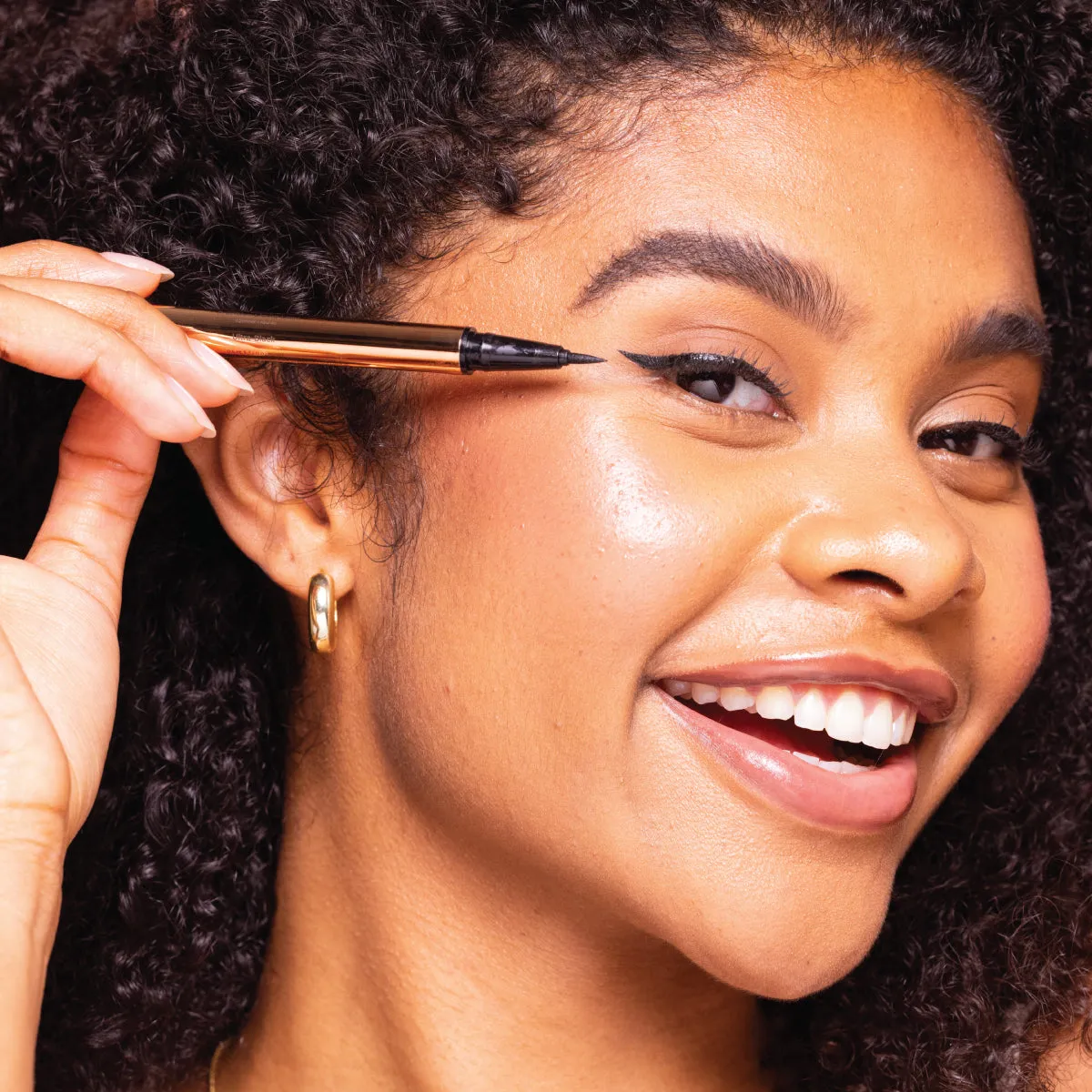 EasyGlide - Precision Liquid Eyeliner