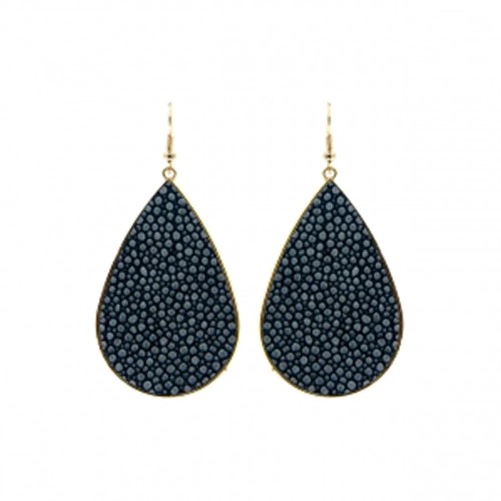 Texture Teardrop Pierced Earrings